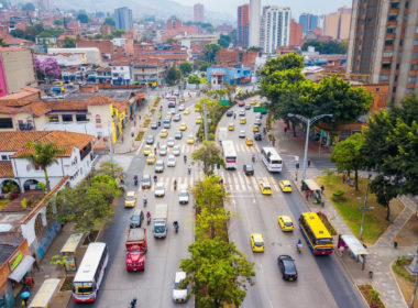 Cidade colombiana aderiu aos corredores verdes para conter as ilhas de calor/Foto: ACI Medellín