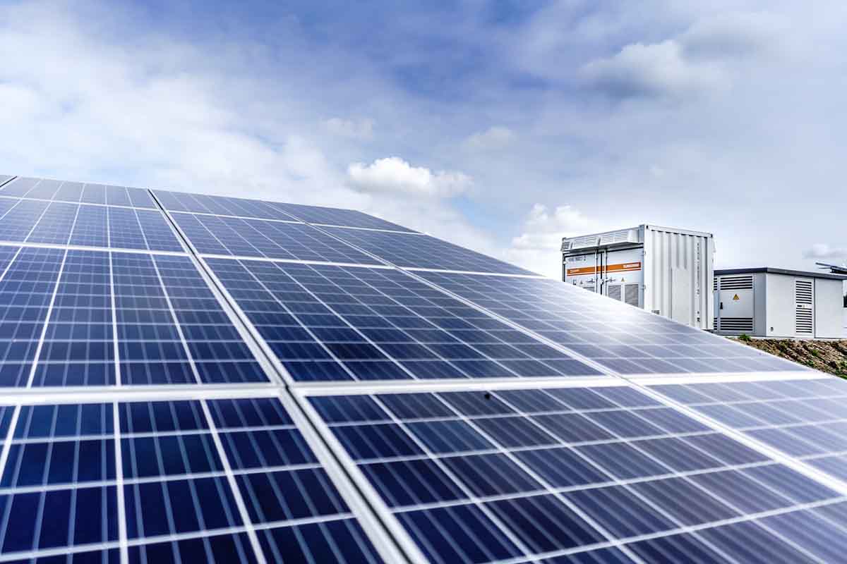 Energia solar ultrapassou o total produzido pelas usinas eólicas/Foto: Sungrow EMEA/Unsplash