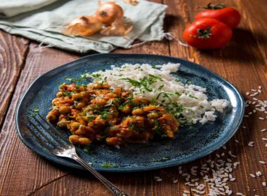 Feijão com arroz é prato tradicional na culinária brasileira/Foto: Dragne Marius/Unsplash