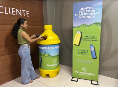 No empreendimento de Lauro de Freitas, é possível trocar dois litros de óleo de cozinha usado por um detergente líquido de 500 ml