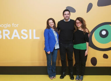 Marcela De Masi, Diretora Executiva de Branding e Comunicação do Grupo Boticário; Newton Neto, Diretor de parcerias do Google para América Latina; Lívia Sitta, analista de insights do Google Brasil e líder do projeto