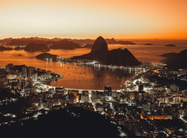 Nova pesquisa revela os desafios do financiamento climático no Brasil e sugere possíveis soluções O Brasil precisará de um investimento de US＄ 200 bilhões (R＄ 1 trilhão) para atingir suas metas de redução de