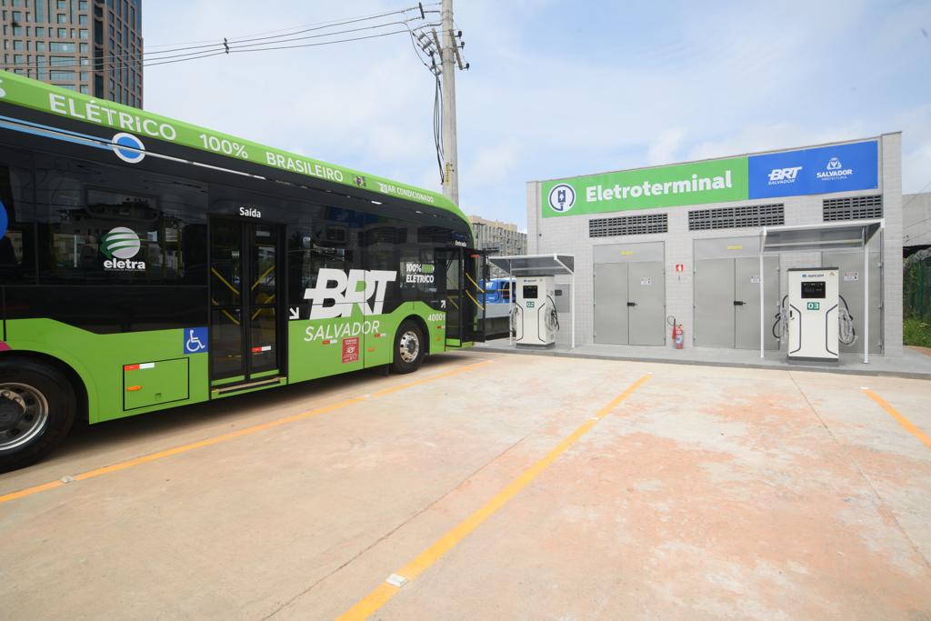 Salvador inaugura maior terminal de eletrocarga do país com capacidade para carregar 20 ônibus simultaneamente/Foto: Betto Jr. / Secom PMS