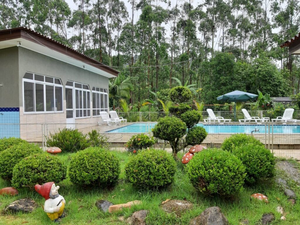 Detalhe da piscina do Sítios Brigitte – Divulgação Sítios Brigitte