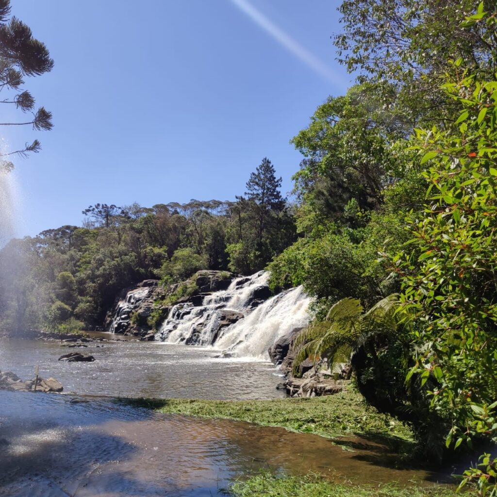 A Cachoeira do Saltinho, em Tijucas do Sul – Foto de Jane Dissenha
