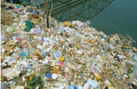 85% dos brasileiros entrevistados defendem que as regras globais exijam redução na produção mundial de plástico